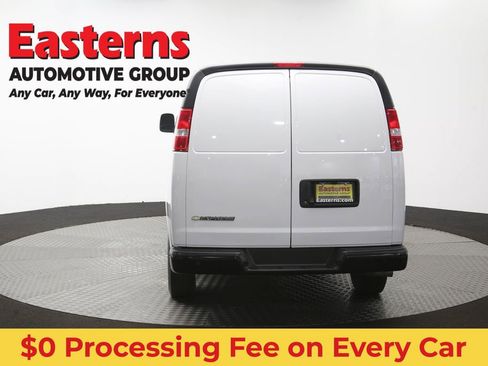Used 2021 Chevrolet Express 2500 RWD image 28