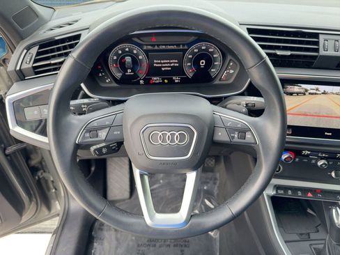 Used 2023 Audi Q3 2.0T Premium Plus w/ Premium Plus Package image 18