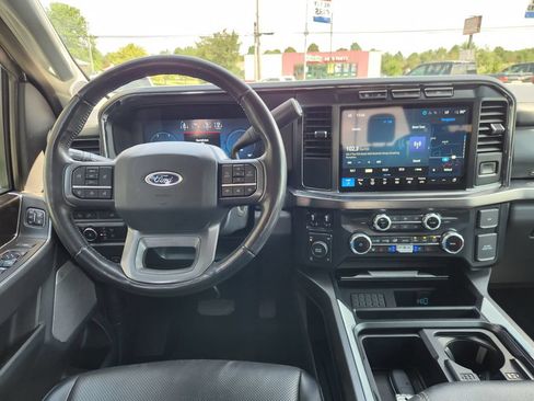 Used 2023 Ford F250 Lariat AWD/4WD image 22