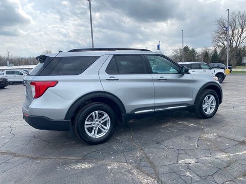 Used 2023 Ford Explorer XLT w/ Class IV Trailer Tow Package AWD/4WD image 5