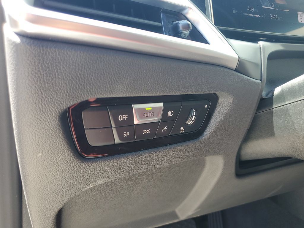Used 2025 BMW 430i Convertible RWD image 25