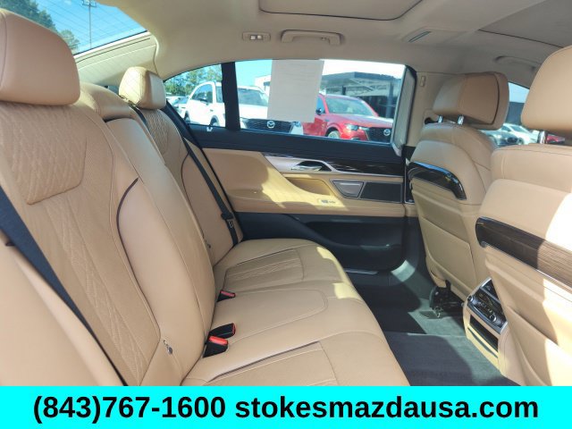 Used 2020 BMW 740i w/ Premium Package RWD image 24