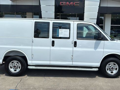 Used 2025 GMC Savana 2500 w/ Driver Convenience Package RWD image 8