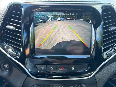 Used 2019 Jeep Cherokee High Altitude AWD/4WD image 23