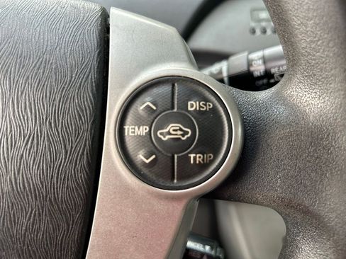 Used 2014 Toyota Prius Two FWD image 18