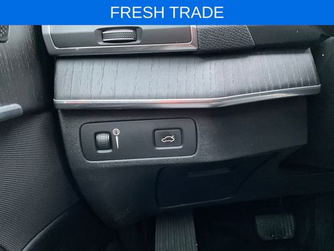 Used 2020 Volvo XC90 T5 Momentum w/ Protection Package Premier image 23