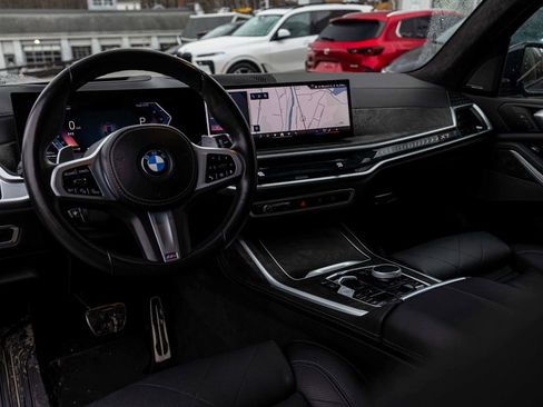Used 2025 BMW X7 xDrive40i AWD/4WD image 13