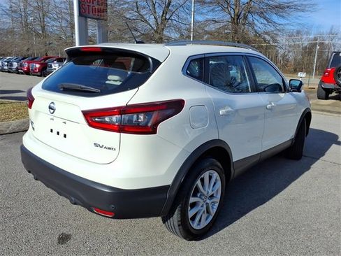 Certified 2022 Nissan Rogue Sport SV w/ Technology Package image 17