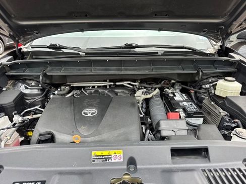 Used 2021 Toyota Highlander XSE image 28