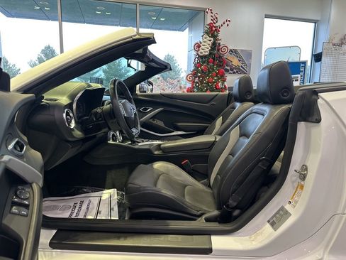 Used 2023 Chevrolet Camaro LT image 8