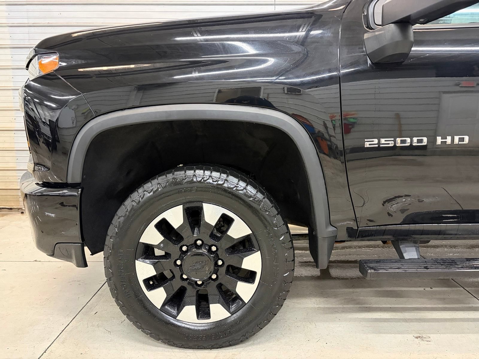 Used 2020 Chevrolet Silverado 2500 Custom w/ Custom Value Package AWD/4WD image 4