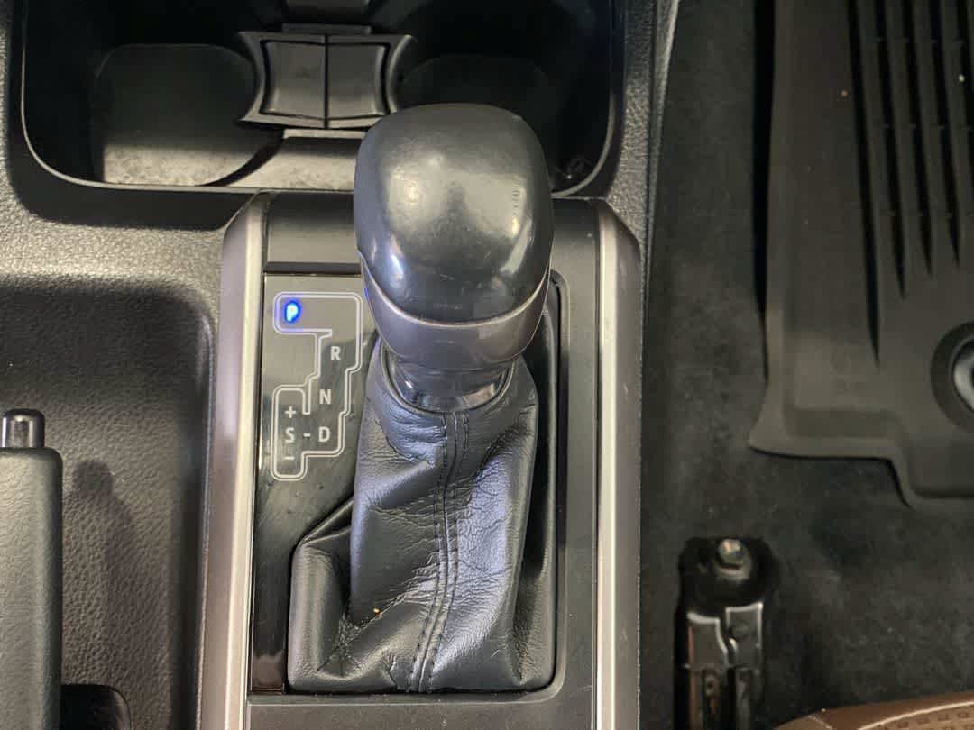 Certified 2021 Toyota Tacoma Limited AWD/4WD image 23