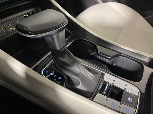 Certified 2025 Hyundai Tucson SEL FWD image 24