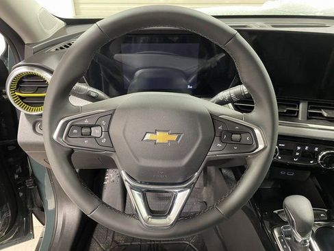 New 2026 Chevrolet Trax LT w/ Driver Confidence Package image 14