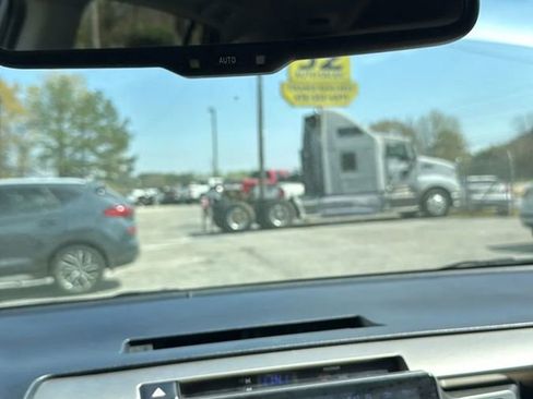 Used 2015 Toyota RAV4 Limited image 13