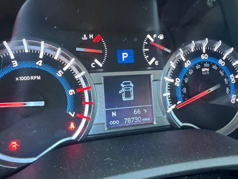 Used 2019 Toyota 4Runner SR5 AWD/4WD image 2