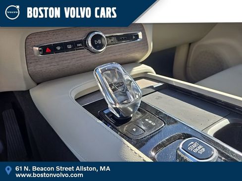 Used 2022 Volvo XC90 T8 Inscription image 21