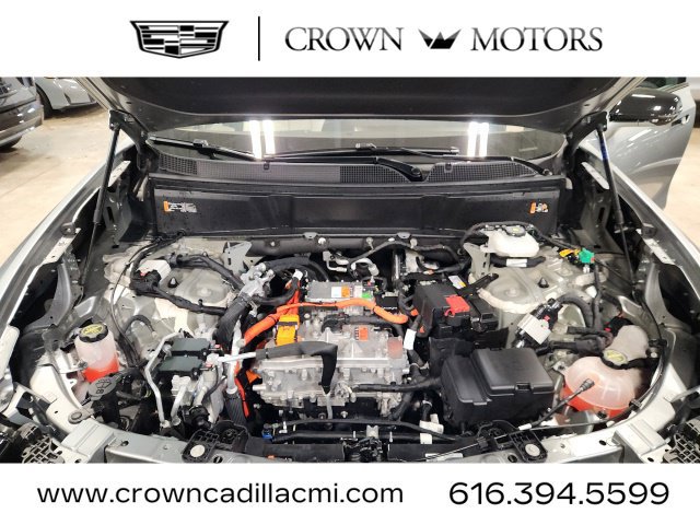 Certified 2026 Cadillac Vistiq Sport w/ LPO, Floor Liner Package AWD/4WD image 9