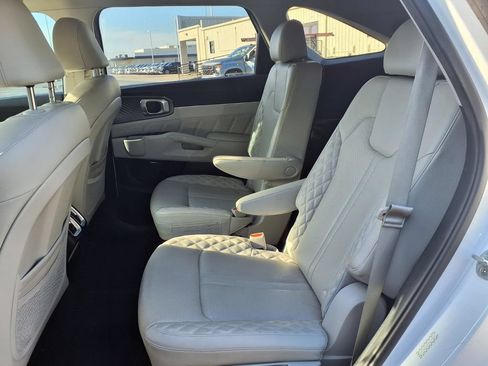 Used 2022 Kia Sorento SX FWD image 17