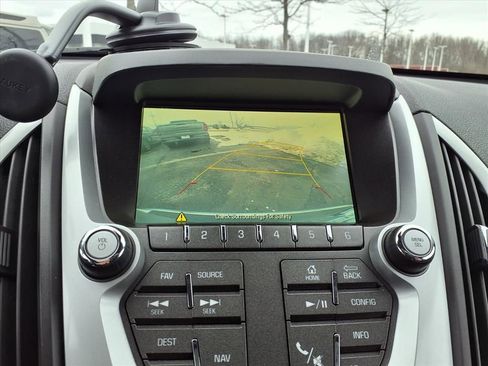 Used 2017 GMC Terrain SLT w/ Open Road Package image 10