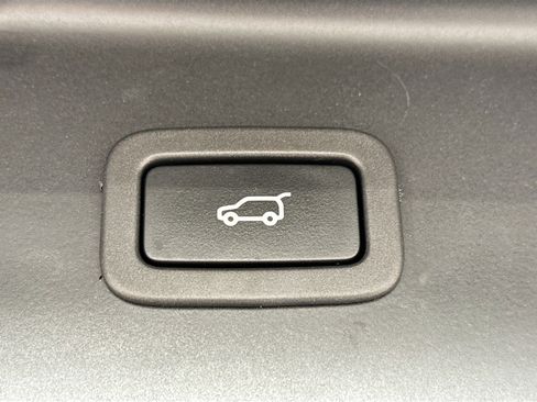 Used 2019 Land Rover Range Rover Long Wheelbase Supercharged image 13