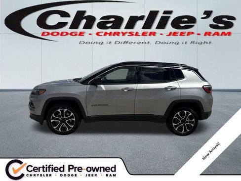 Used 2023 Jeep Compass Limited AWD/4WD image 1