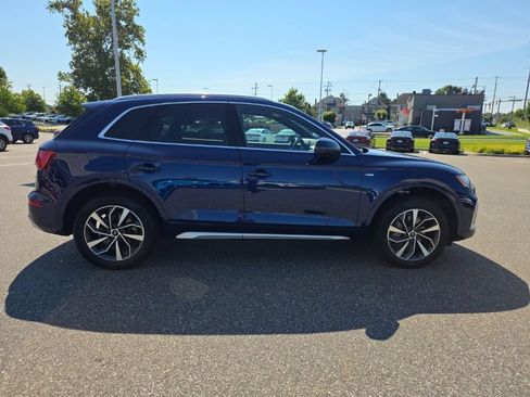 Used 2024 Audi Q5 2.0T Premium w/ Convenience Package AWD/4WD image 4