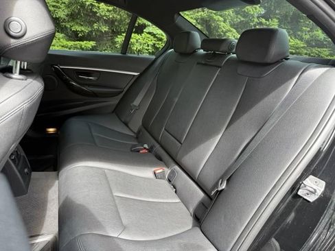Used 2017 BMW 330i Sedan RWD image 23