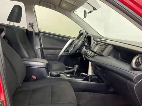 Used 2016 Toyota RAV4 LE FWD image 16