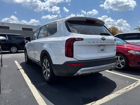 Used 2021 Kia Telluride S FWD image 2