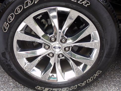 Used 2017 Ford F150 Lariat AWD/4WD image 18
