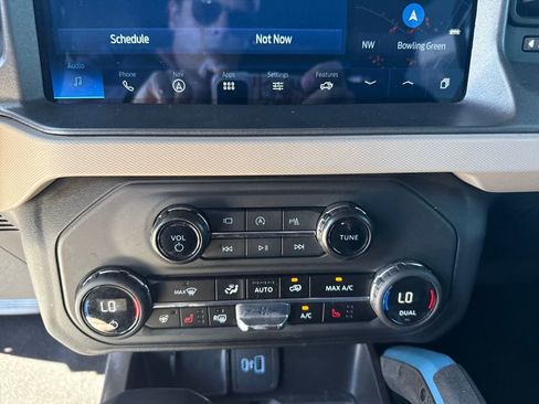 Used 2024 Ford Bronco Wildtrak image 23