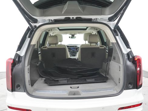 Used 2023 Cadillac XT6 Premium Luxury w/ Technology Package AWD/4WD image 16