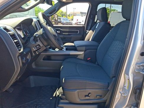New 2026 RAM 3500 Big Horn AWD/4WD image 10