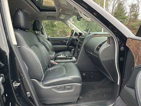 Certified 2024 INFINITI QX80 Premium Select w/ Cargo Package image 25