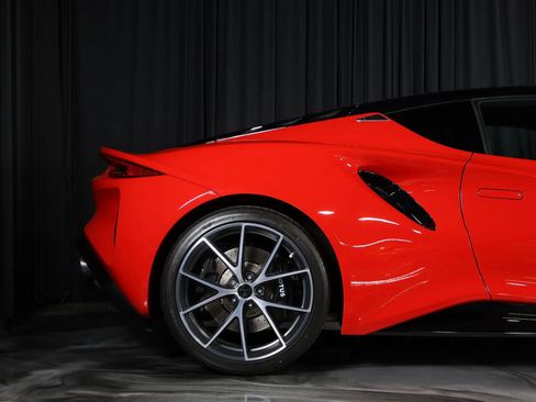 Used 2024 Lotus Emira First Edition image 8