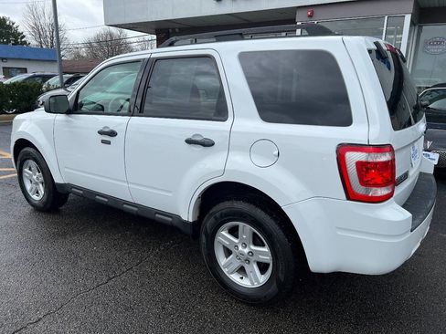 Used 2010 Ford Escape 2WD Hybrid image 12