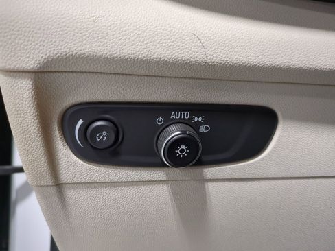 Used 2023 Buick Envision Preferred image 34