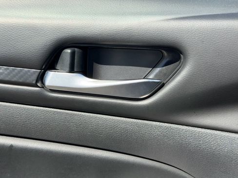 Used 2024 Nissan Altima 2.5 SV image 8