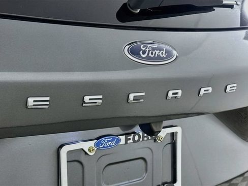 Used 2023 Ford Escape Active w/ Tech Pack #1 FWD image 28
