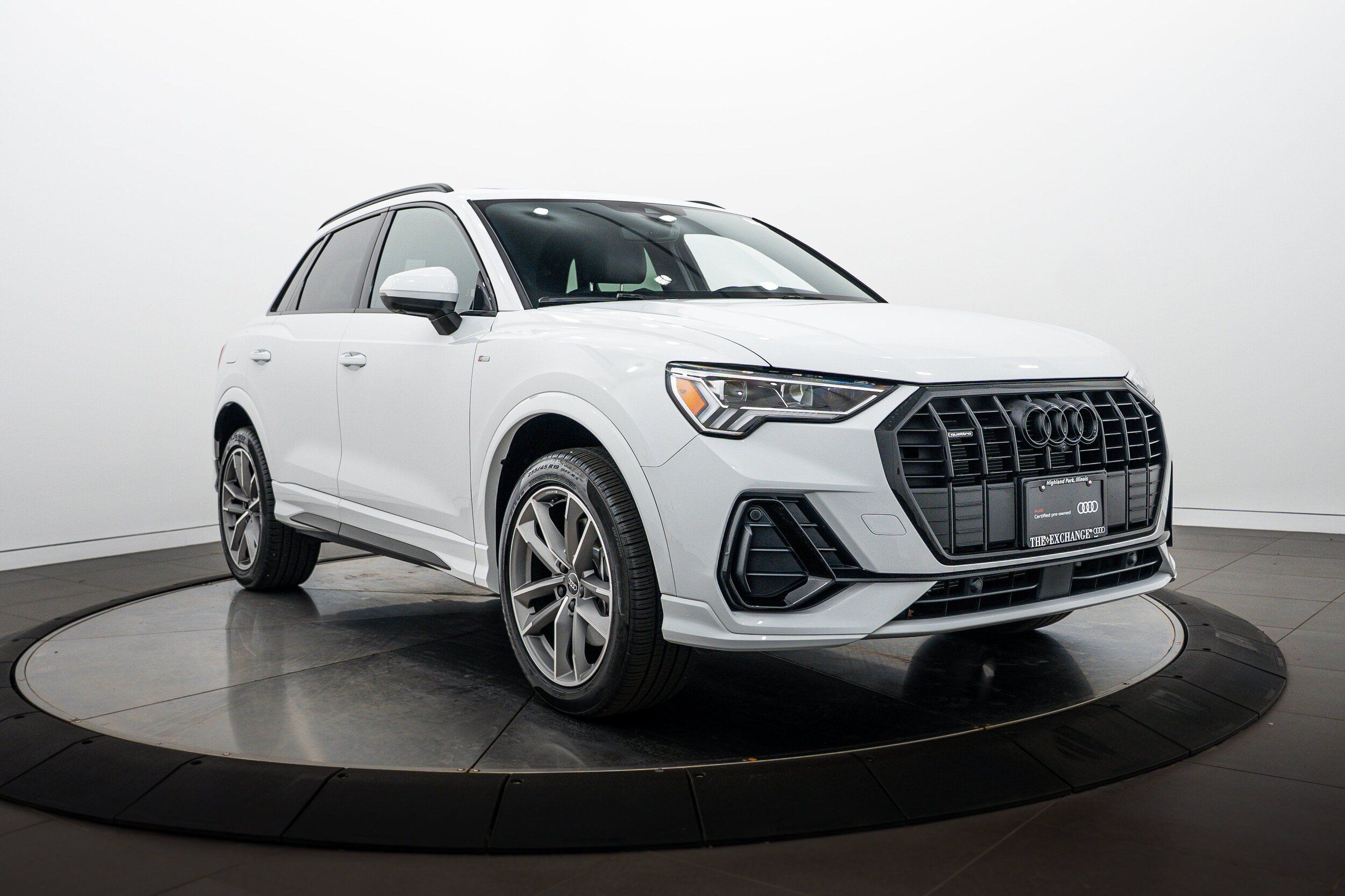 Certified 2023 Audi Q3 2.0T Premium Plus w/ Premium Plus Package AWD/4WD image 2