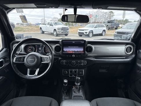 Used 2019 Jeep Wrangler Unlimited Sahara w/ Cold Weather Group image 35