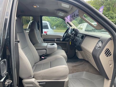 Used 2010 Ford F250 XL AWD/4WD image 28