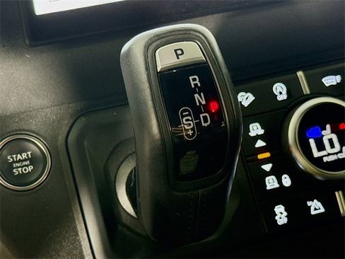 Certified 2023 Land Rover Defender 130 SE image 19