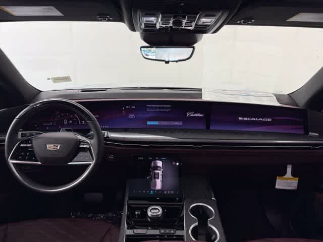 New 2026 Cadillac Escalade Luxury w/ Touring Package AWD/4WD image 32