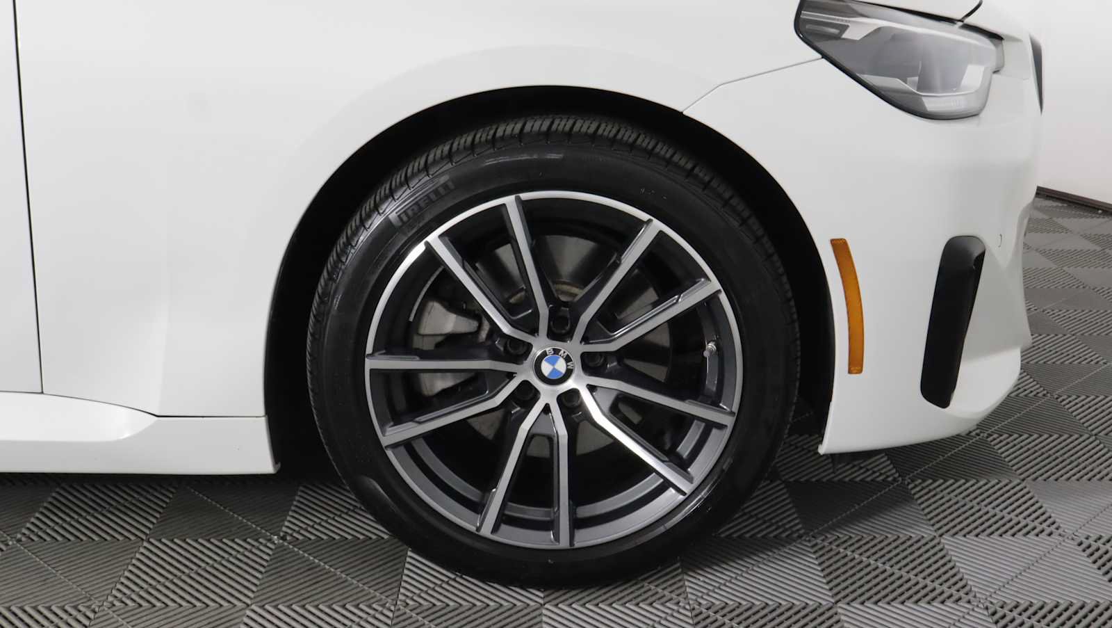 Used 2024 BMW 230i xDrive Coupe w/ Convenience Package AWD/4WD image 7
