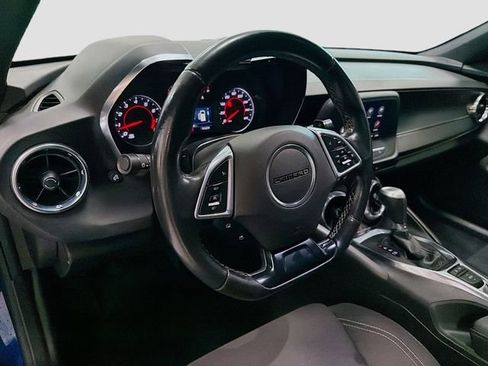 Used 2021 Chevrolet Camaro LT image 9