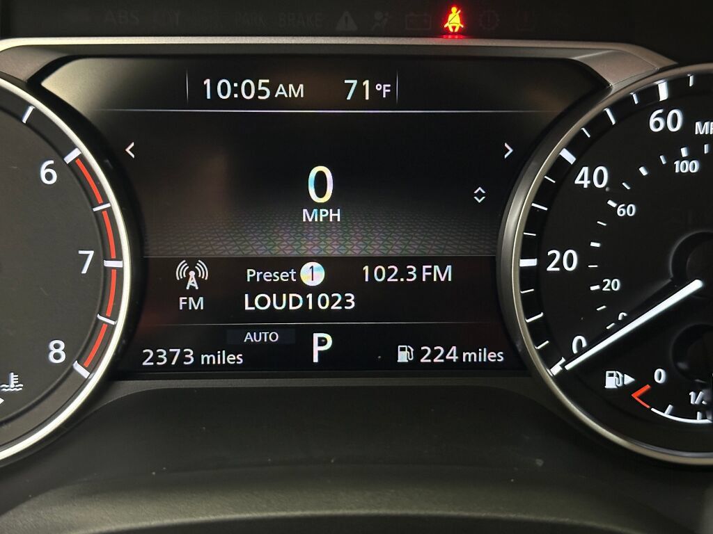 Used 2026 Nissan Rogue SV AWD/4WD image 3