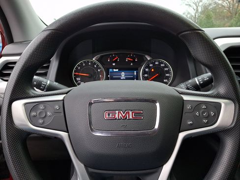 Certified 2023 GMC Acadia SLE image 25