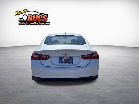 Used 2017 Chevrolet Malibu LT FWD image 4
